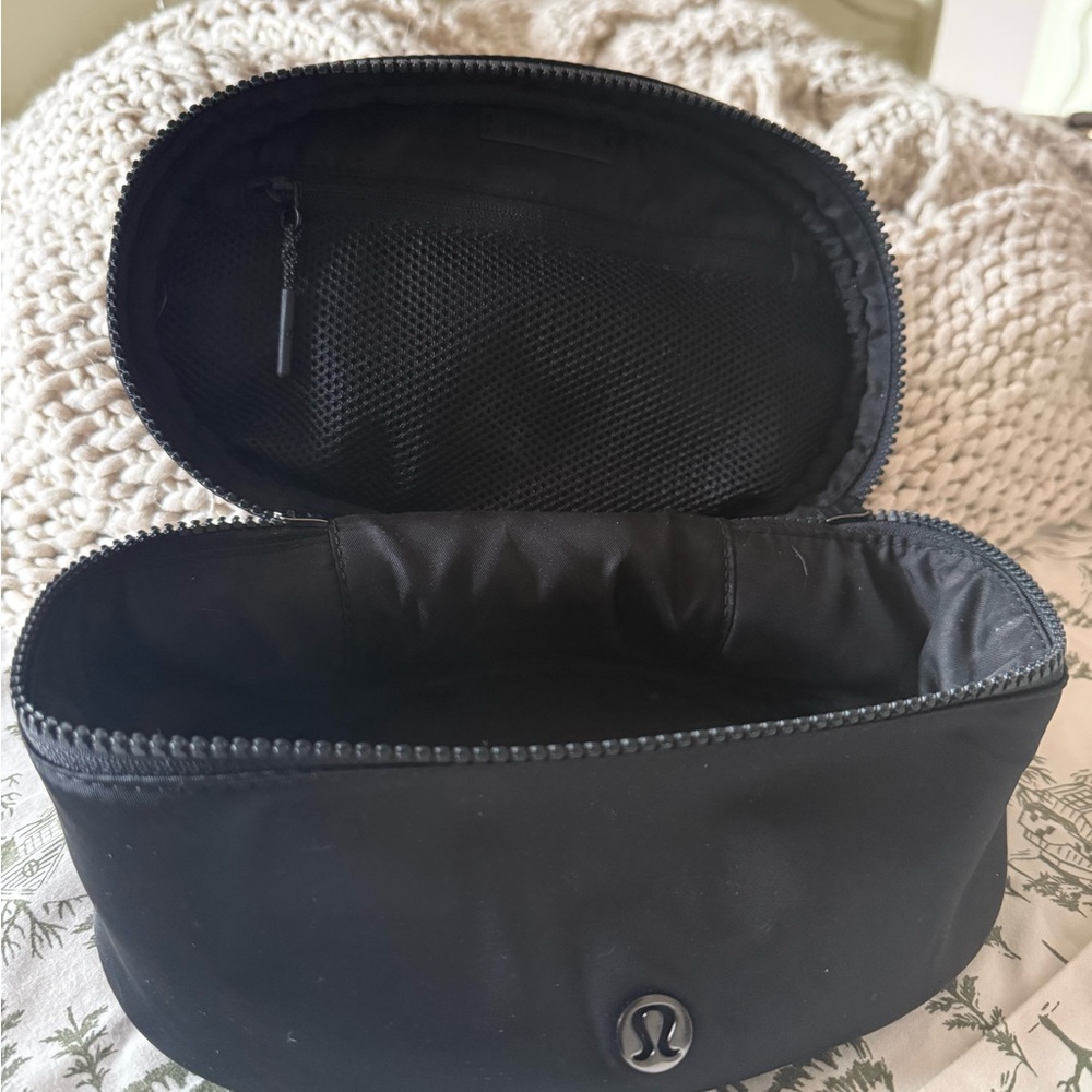lululemon athletica Black Toiletry Bag